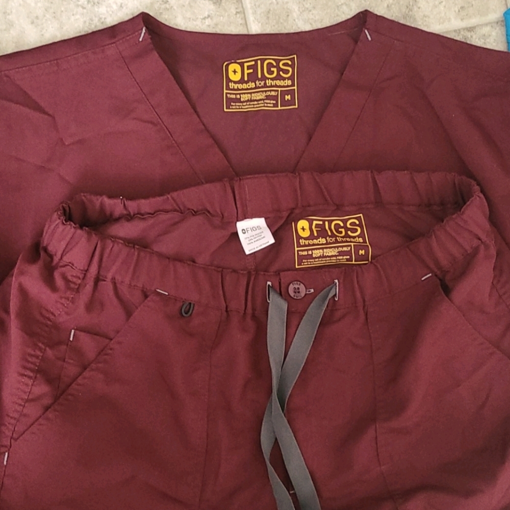 Set of men's Figs burgundy scrubs, Medium